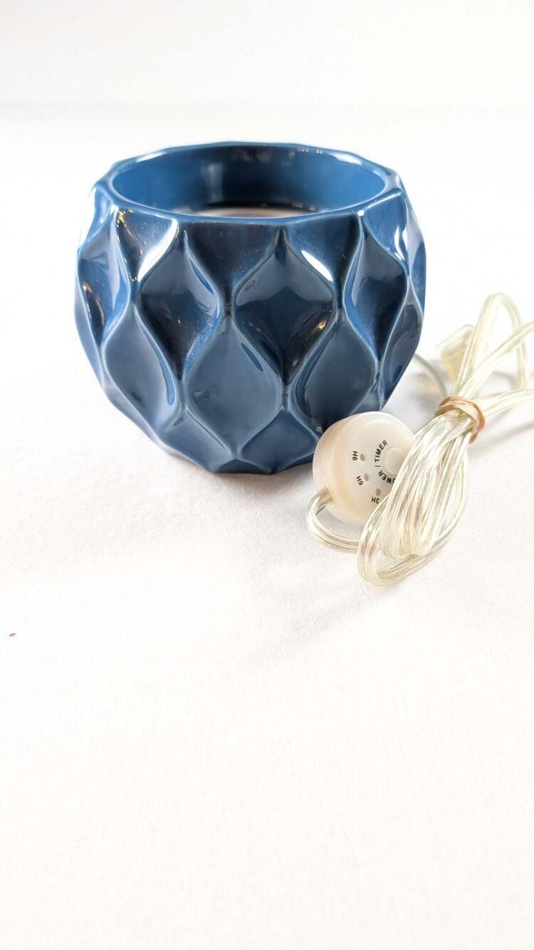 Yankee Candle Wax Warmer Electric Timer Blue SPW-100 Intertek Modern Pottery Wor